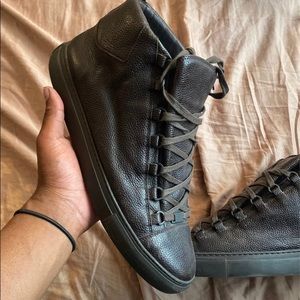 brown balenciaga arena